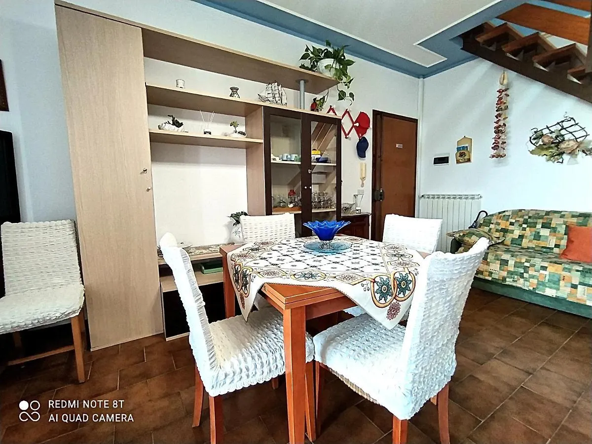 Tra Puccini Ed Il Mare Daire Torre del Lago Puccini İtalya