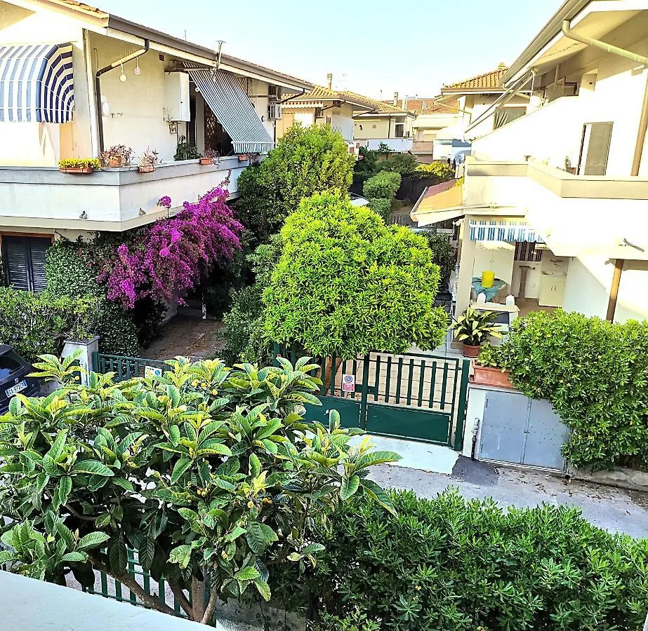 Ferienwohnung Tra Puccini Ed Il Mare Torre del Lago Puccini