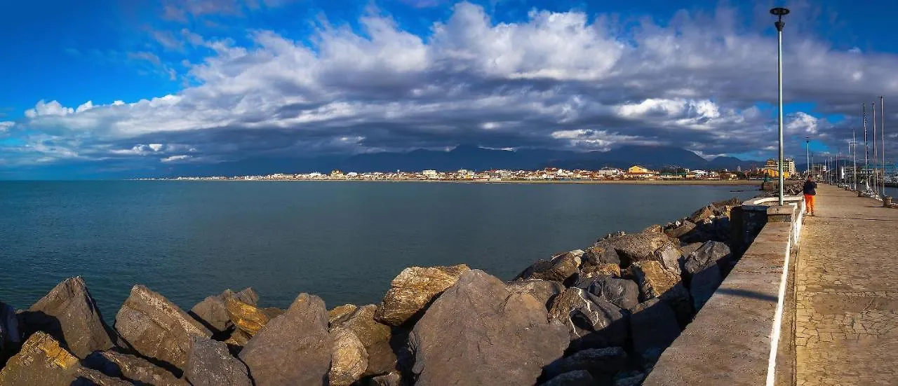 Ferienwohnung Tra Puccini Ed Il Mare Torre del Lago Puccini Apartment